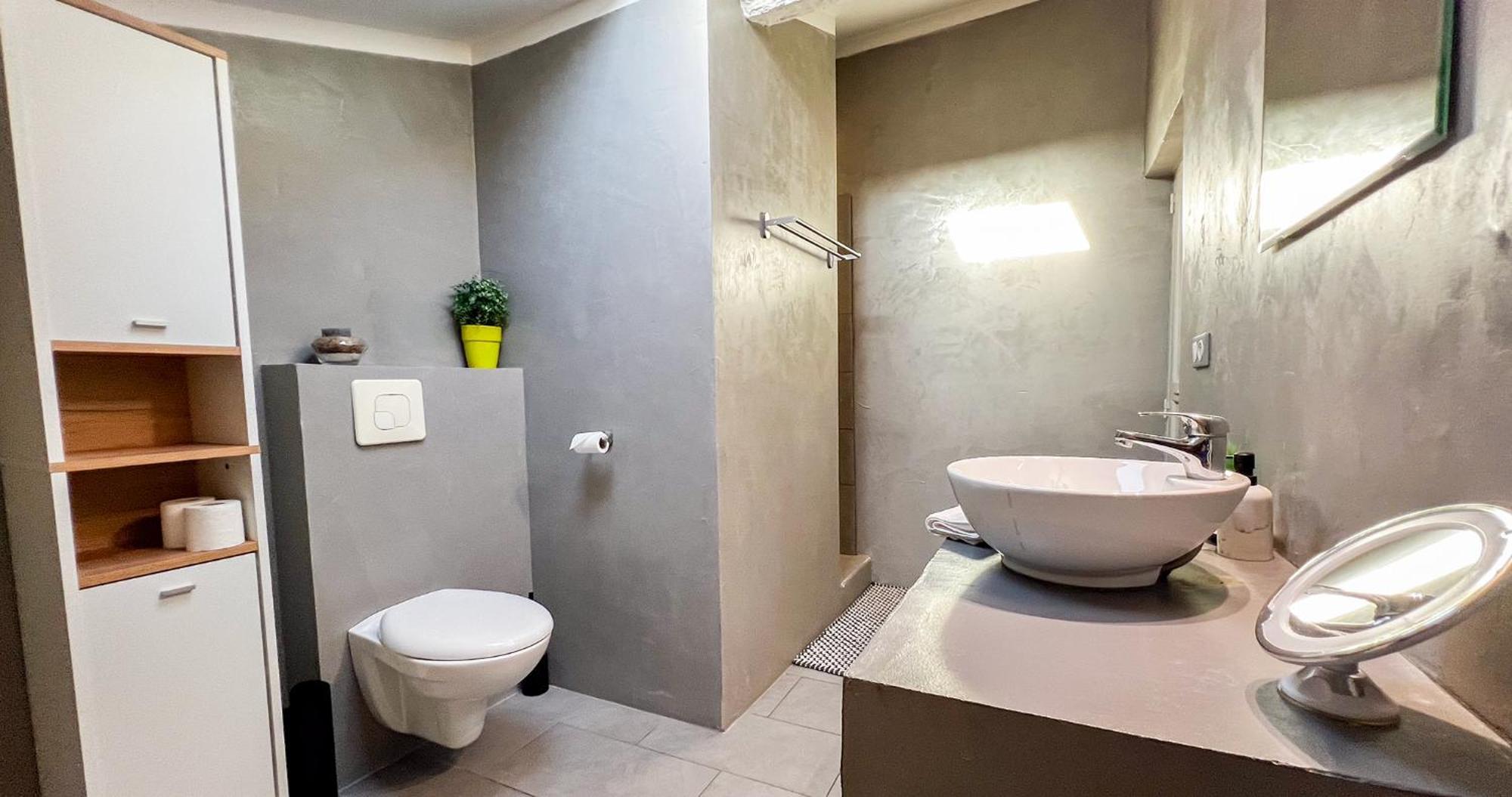 Apartamento Ac - Private Exterior - Au Pied Du Palais Des Papes! Aviñón Exterior foto