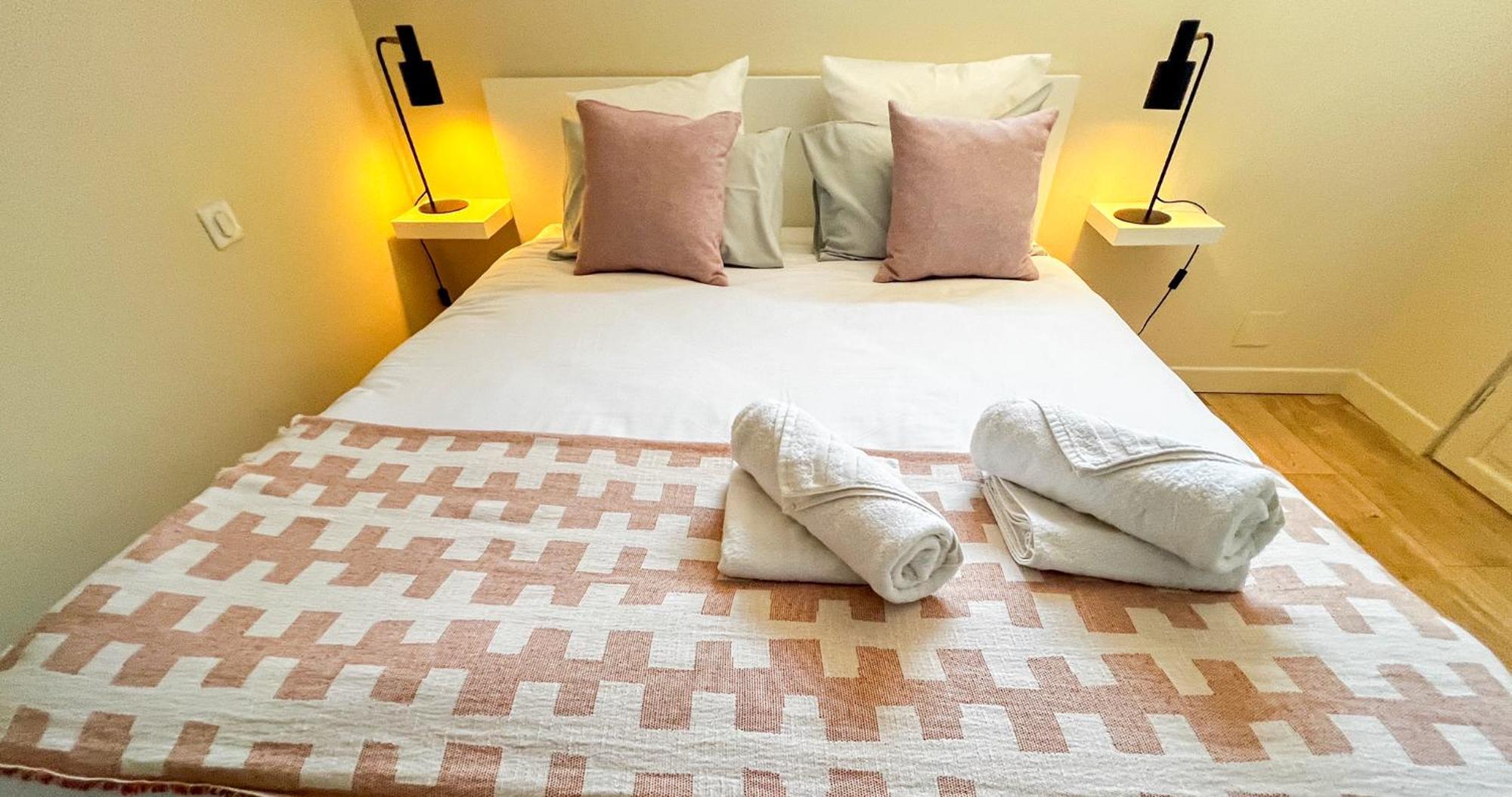 Apartamento Ac - Private Exterior - Au Pied Du Palais Des Papes! Aviñón Exterior foto