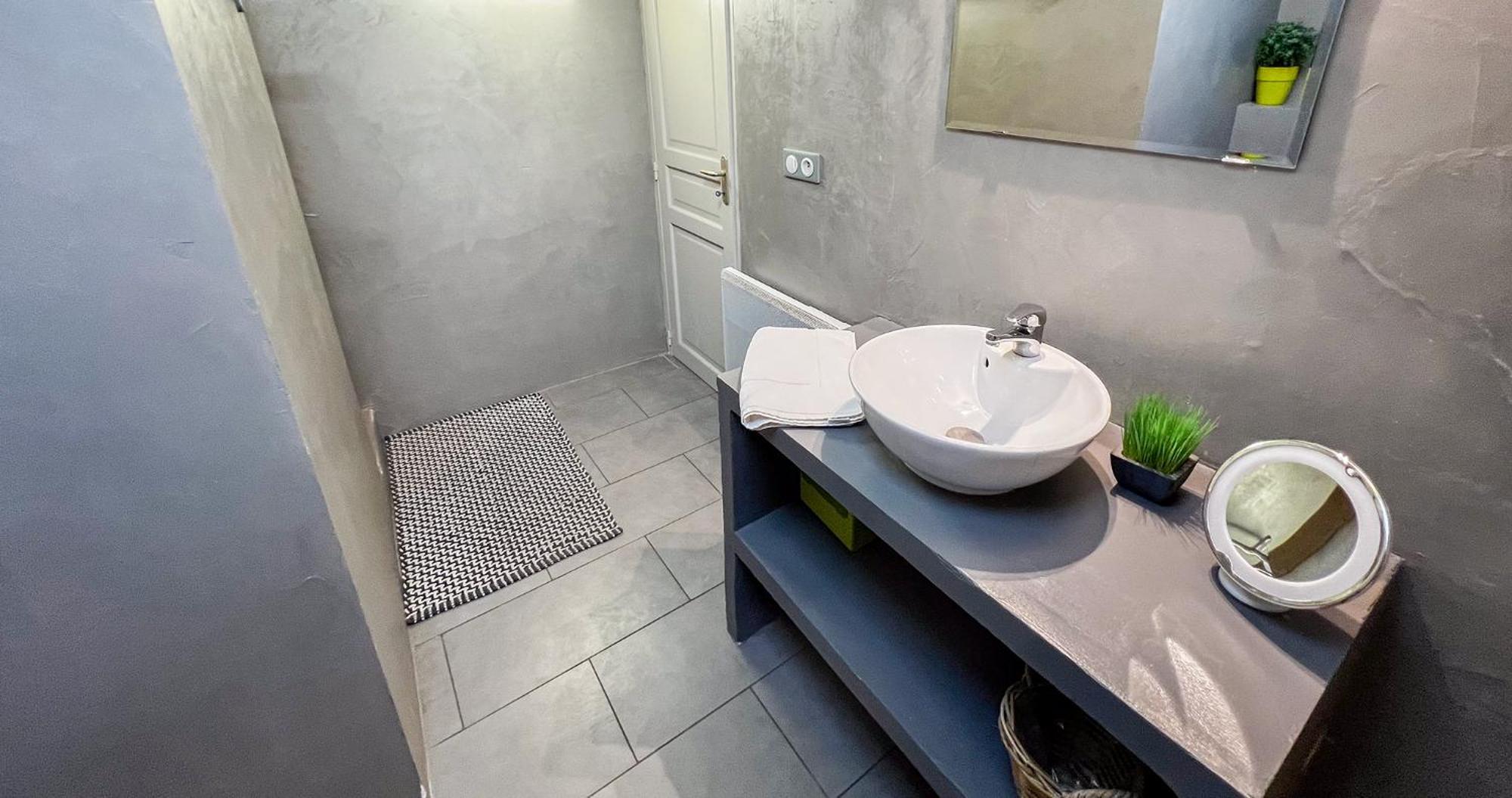 Apartamento Ac - Private Exterior - Au Pied Du Palais Des Papes! Aviñón Exterior foto