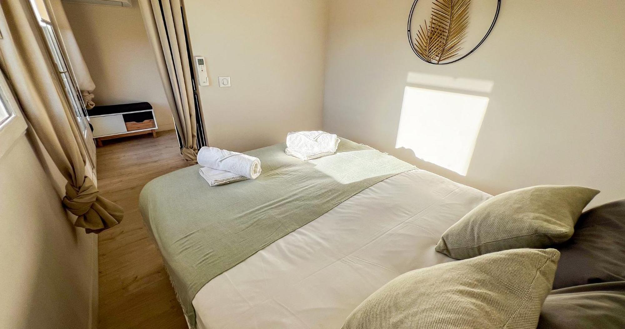 Apartamento Ac - Private Exterior - Au Pied Du Palais Des Papes! Aviñón Exterior foto